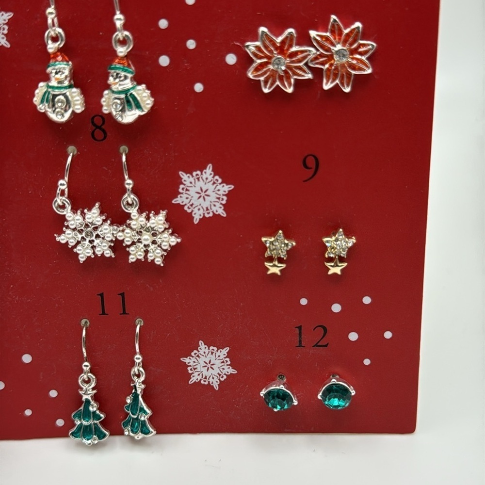 NWT NAPIER 12 DAYS OF HOLIDAY Christmas Holiday 12 Pairs of Earrings Set - Picture 5 of 6